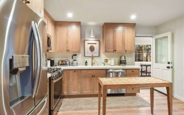 Modern Tahoe Treasure