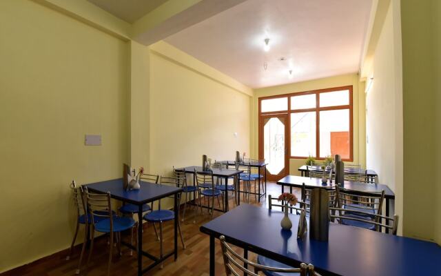 OYO 14075 Lavyansh Cottage