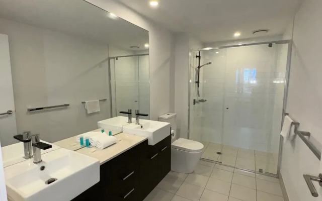 Harbour Quays Apartments