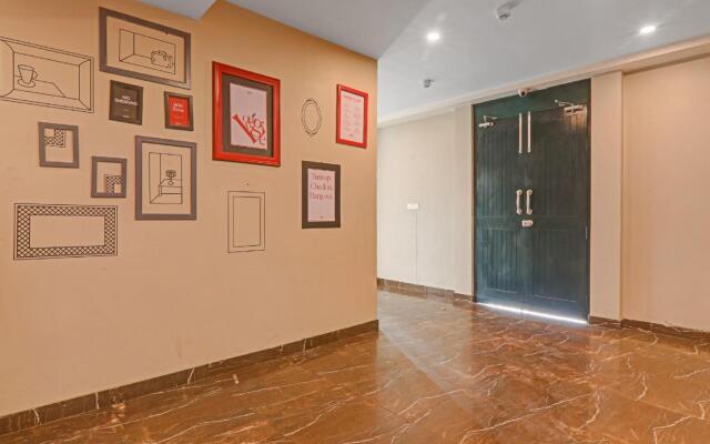 Super Townhouse Amaraa Hotel Near Phoenix Palassio