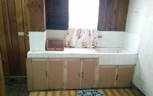 Connie's Transient House2
