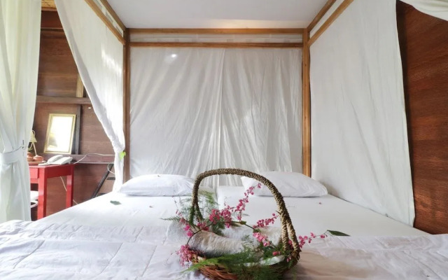 NILA HOUSE, Sharia Family Home Stay