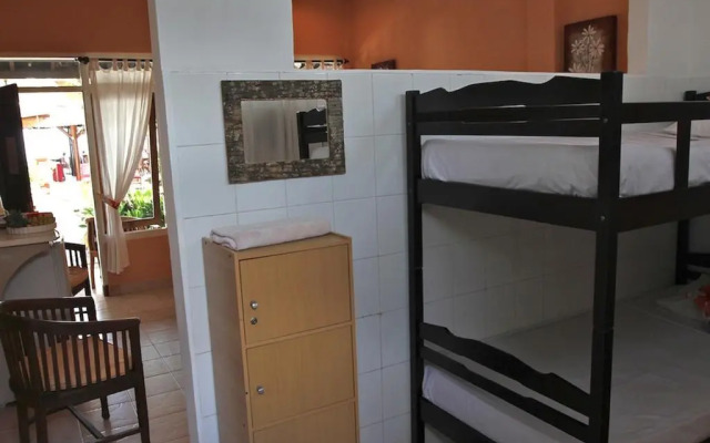 Villa Agung Beach Inn