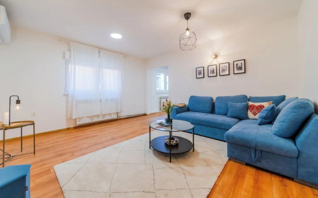 Peaceful Nest In City Center