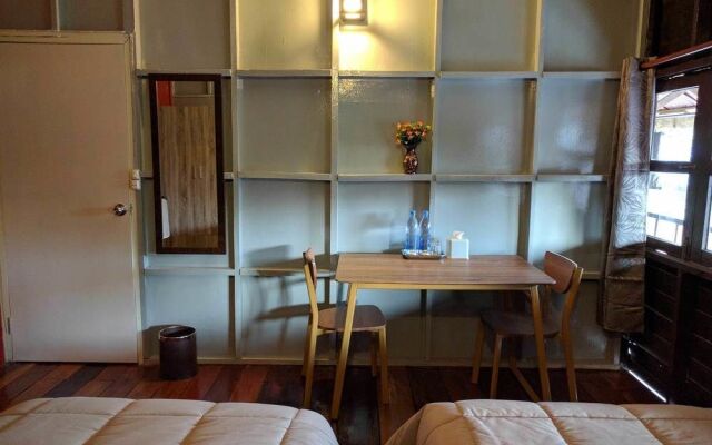 Funky Box Hostel