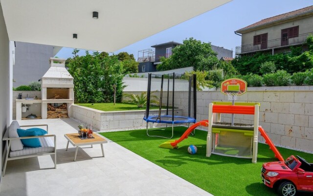 Villa Lucy Lemon CFH