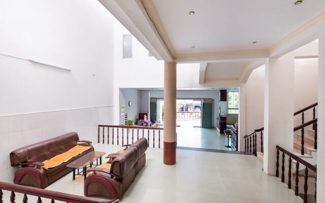 Oyo 390 Hoa Cat Hotel