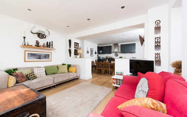 Charming 2BR garden flat in Clapham