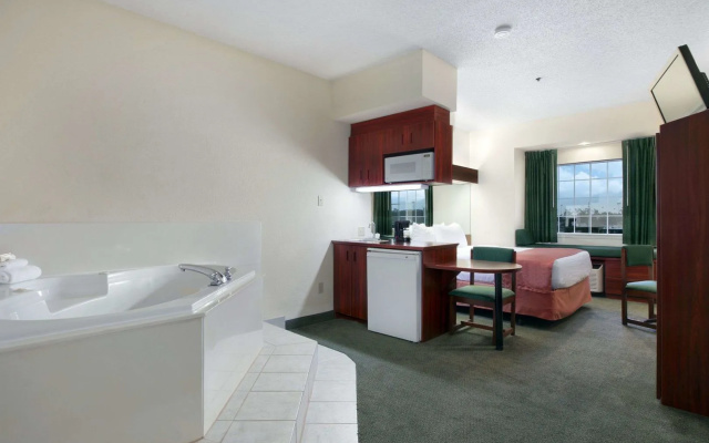 Trident Inn & Suites, Baton Rouge