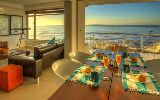 Uninterrupted Ocean Views in Mouille Point Atlantic Vistas