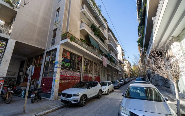 Zan Moreas Beautiful Apt in Koukaki
