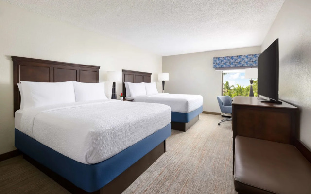 Hampton Inn Naples Central