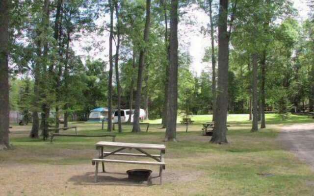 Jell-E-Bean Campground and Trailers