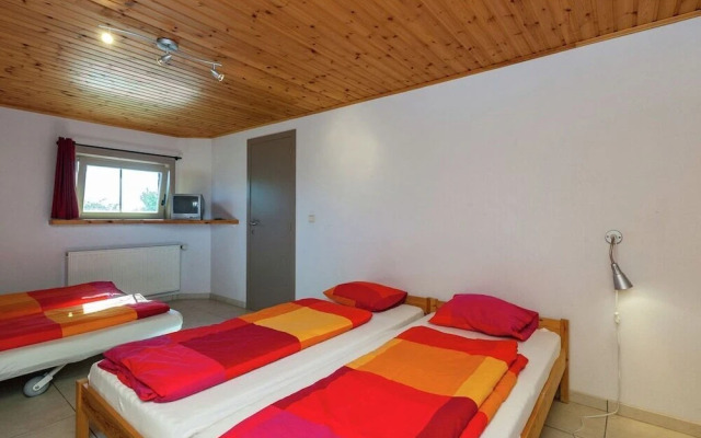 Farmhouse in Vleteren for Eight Person