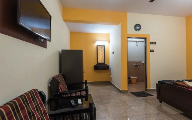 OYO 7273 StayOut near Candolim Beach