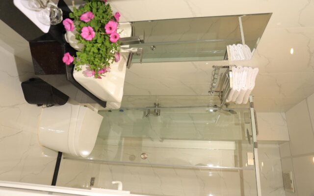 Tea Leaf Hotel 2