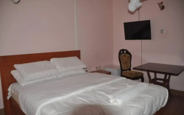 Esiram Hotel Narok