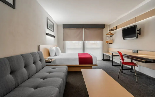 City Express by Marriott Querétaro Juríca