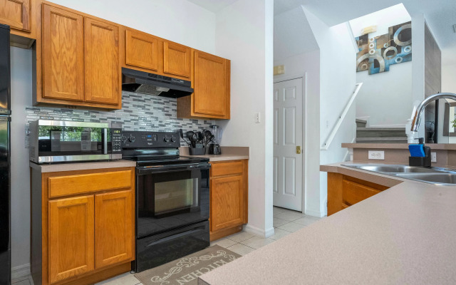 4 Bedrooms Close to Disney