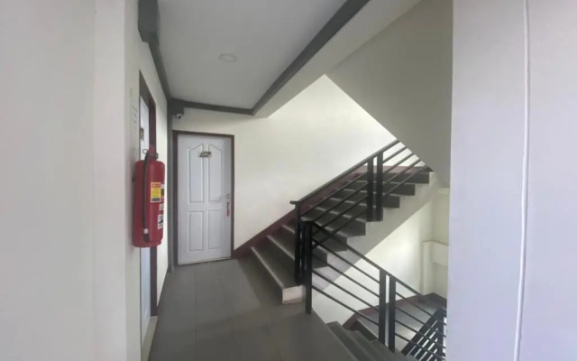 OYO 1135 Triple A Residence