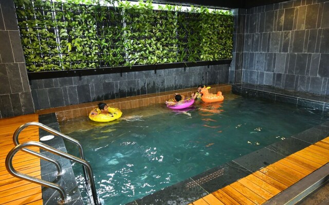 Smeraldo Hotel & Apartment