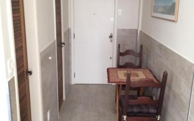 Alex Rio Flats Studio Arpoador