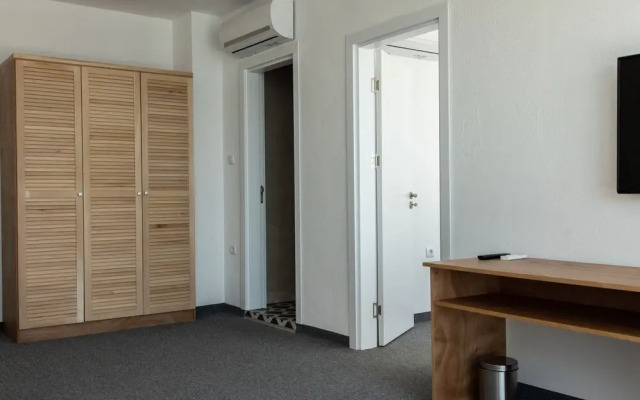 JI Hotel
