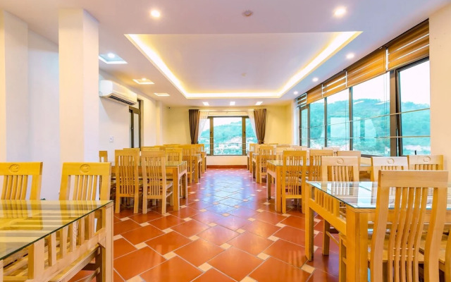 Dai Viet Hotel by OYO Rooms