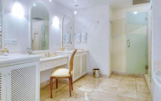Villa Elsewhere