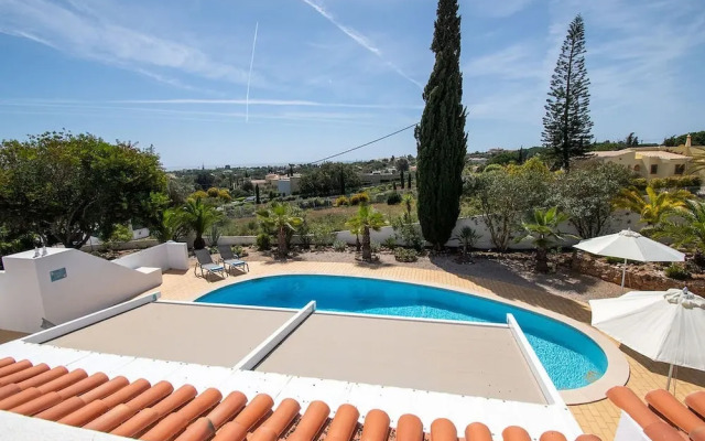 Pomba Beautifully Renovated With Heated Pool