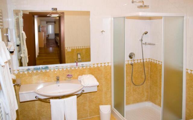 Hotel Ristorante Dotto