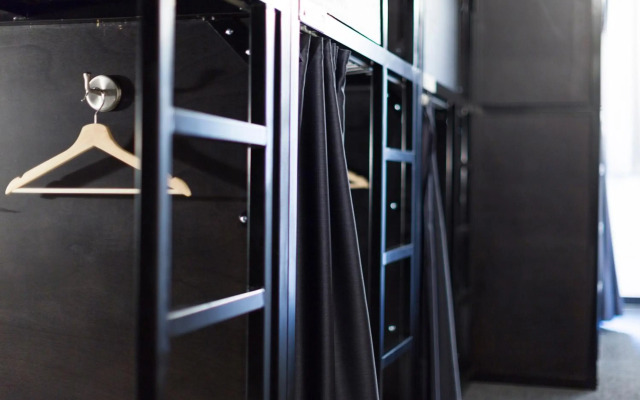 The Pod Sydney - Hostel
