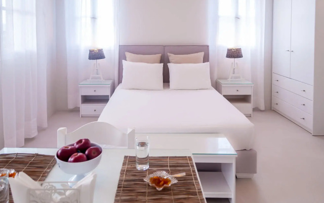 Milos Bay Suites