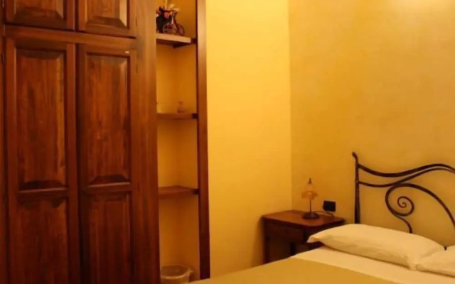 Angelucci Agriturismo con Camere e Agri Camping