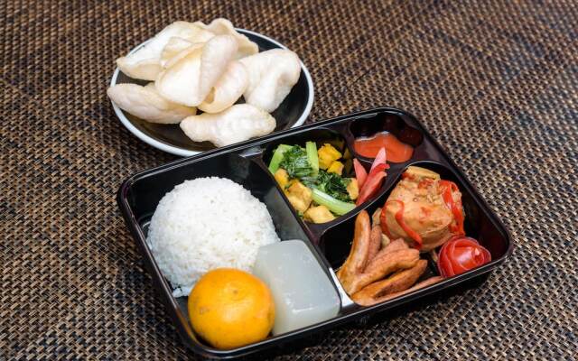 Bassura City Standard Family Room - Lin Pro 7