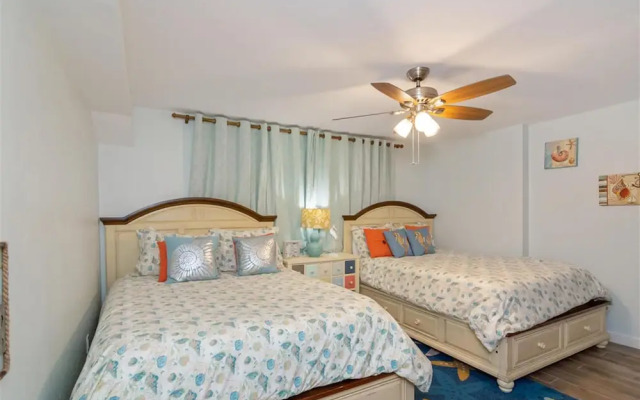 Shoreline Towers 1073