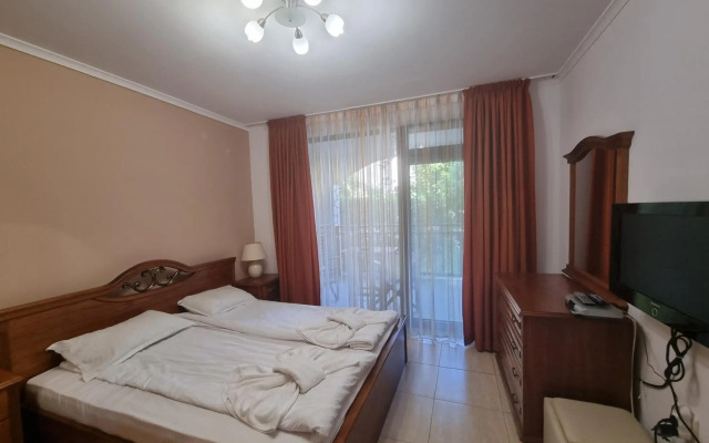 ARENA Aparthotel