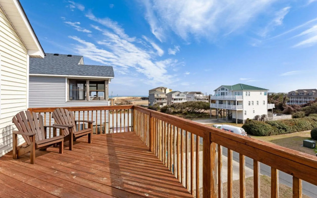 6195 - A Bit of Heaven