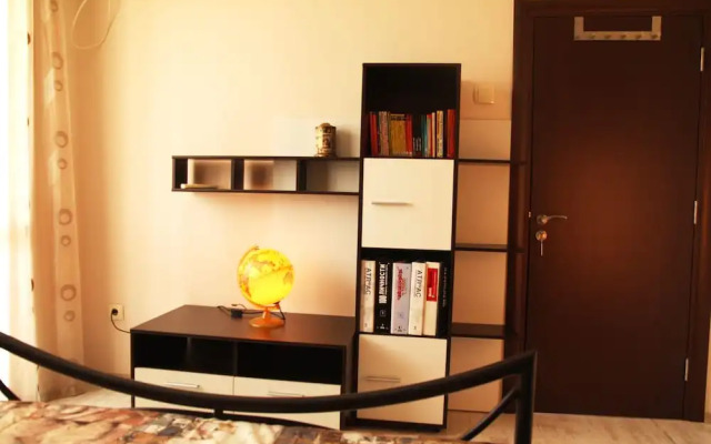 Cozy Apartment near Varna Sea Garden