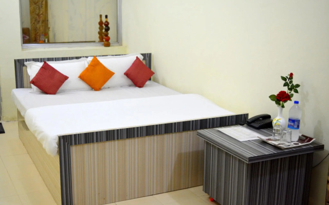 Hotel Dhingra Residency