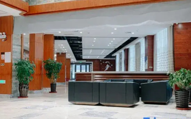 Yaxue Holiday Hotel