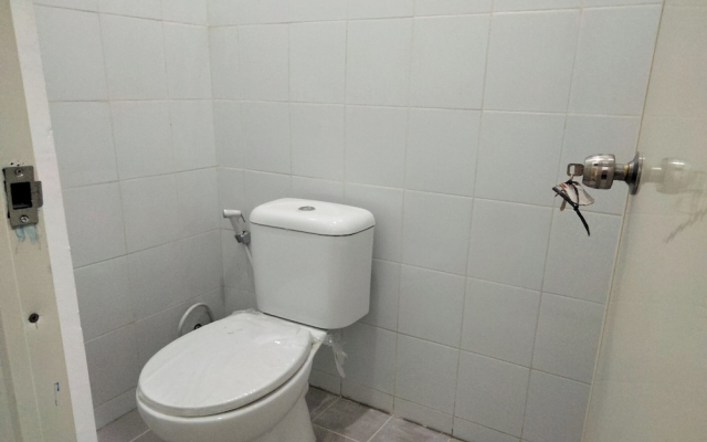 OYO Life 93054 Th Residence 135 Syariah