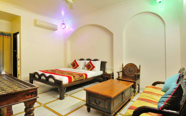 Jyoti Mahal A Royal Heritage Hotel - 5 Mins from New Delhi Railway station & 2Mins From Metro