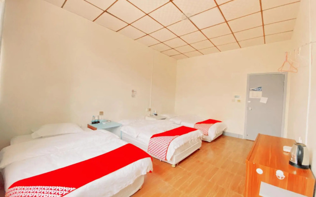 Zhongshan Hotel (Guangdong Pharmaceutical College Zhongshan Campus Store)