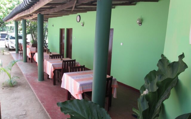 Leesha Tourist Home