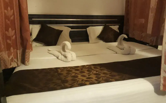 Hotel Vivek Inn by Mtmc Rooms