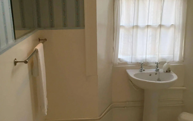 Tania Guest House