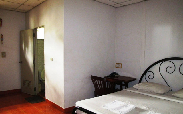 Little Home Guesthouse