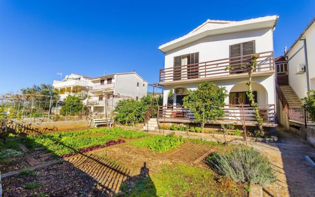 Apartment Ante