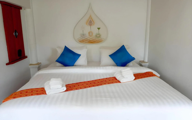 Ayutthaya Garden River Home